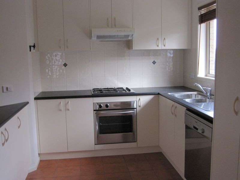 6 Doutney Place, Dunlop ACT 2615