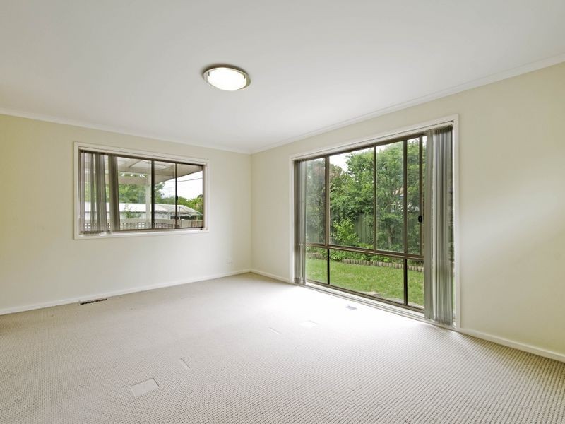 33 Spica Street, Giralang ACT 2617