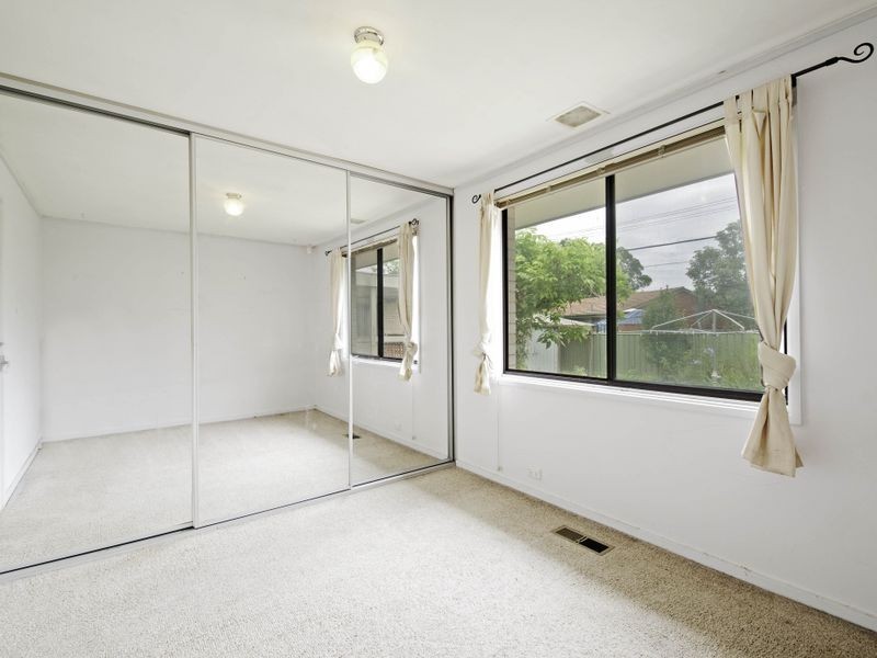 33 Spica Street, Giralang ACT 2617