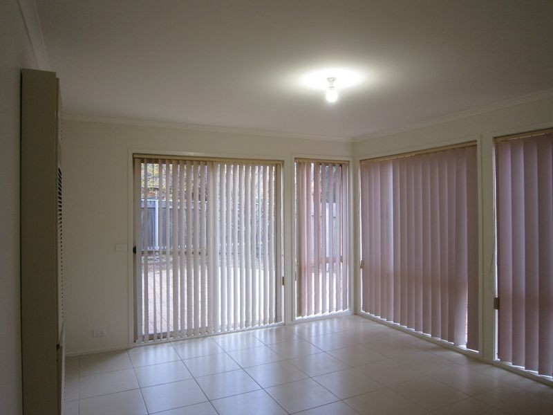 4 Grounds Crescent, Greenway ACT 2900