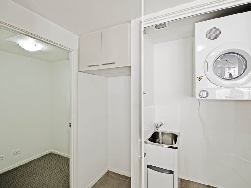 117/68 ‘The Oracle’ College Street, Belconnen ACT 2617
