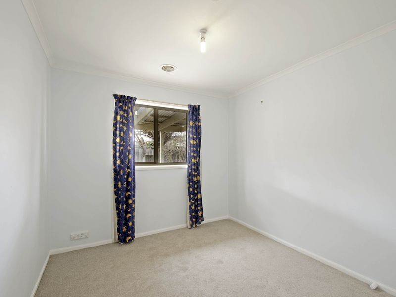 11 Dacomb Court, Dunlop ACT 2615