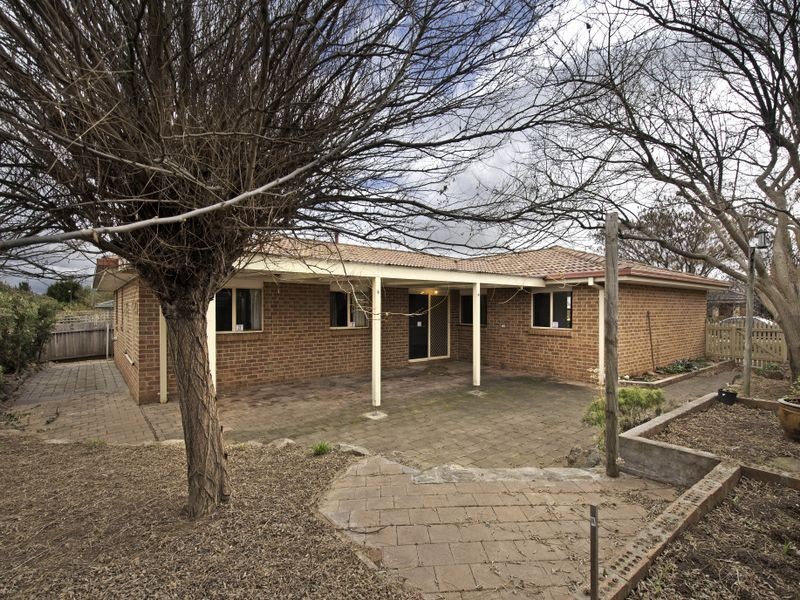 11 Dacomb Court, Dunlop ACT 2615
