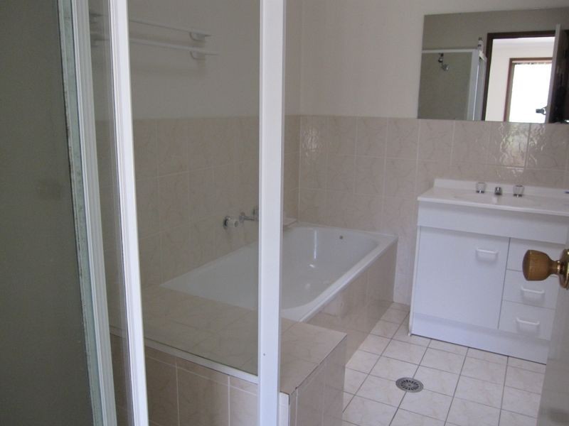 12 Murrung Crescent, Ngunnawal ACT 2913