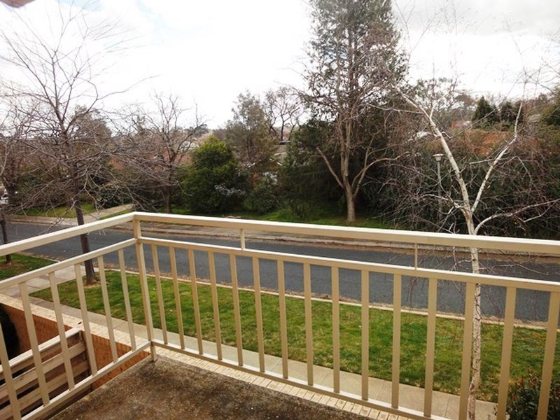 4/48 Madigan Street, Hackett ACT 2602