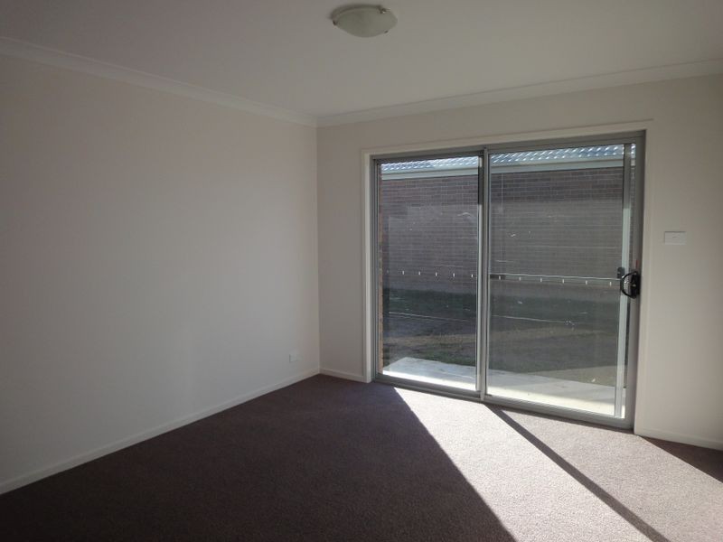 118 Macfarlane Burnett Avenue, Macgregor ACT 2615