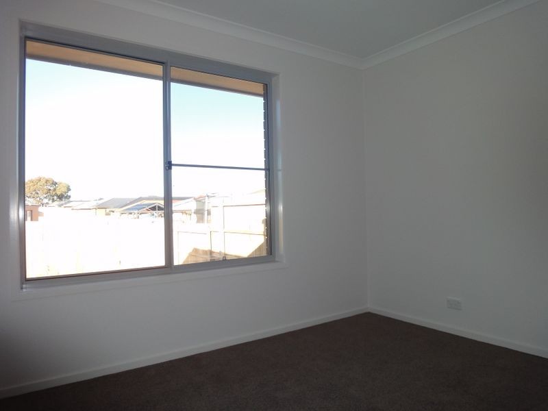 118 Macfarlane Burnett Avenue, Macgregor ACT 2615