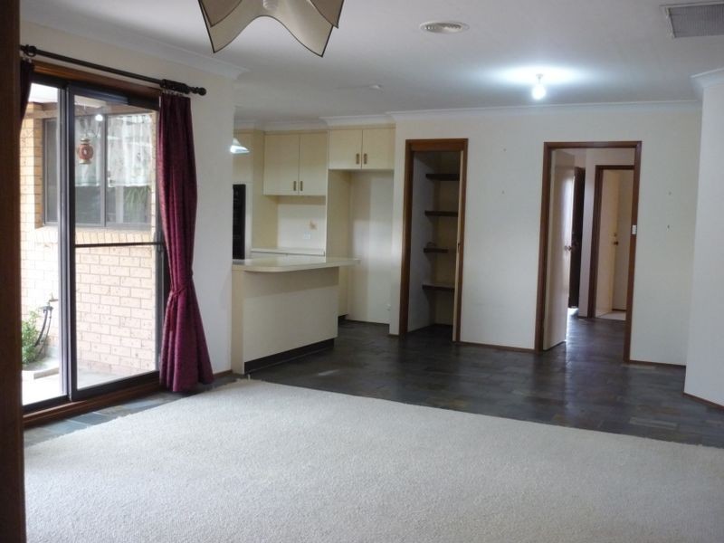 13 Twelvetrees Crescent, Florey ACT 2615