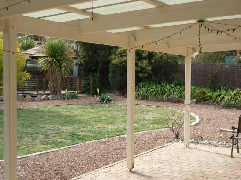 13 Twelvetrees Crescent, Florey ACT 2615