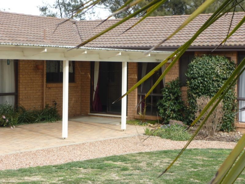 13 Twelvetrees Crescent, Florey ACT 2615
