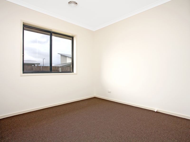 95 Zakharov Avenue, Forde ACT 2914