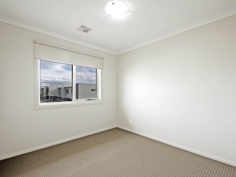 4 Stowport Avenue, Crace ACT 2911