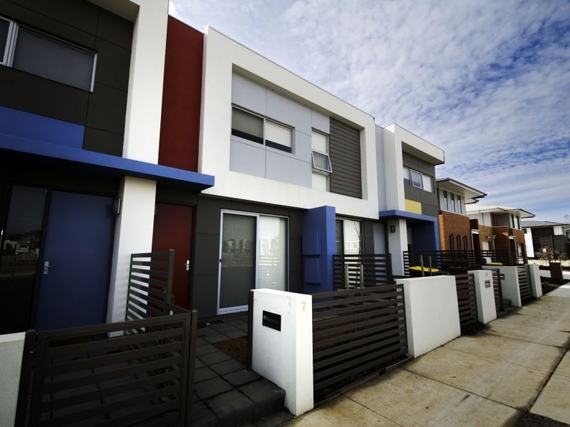 7 Stowport Avenue, Crace ACT 2911