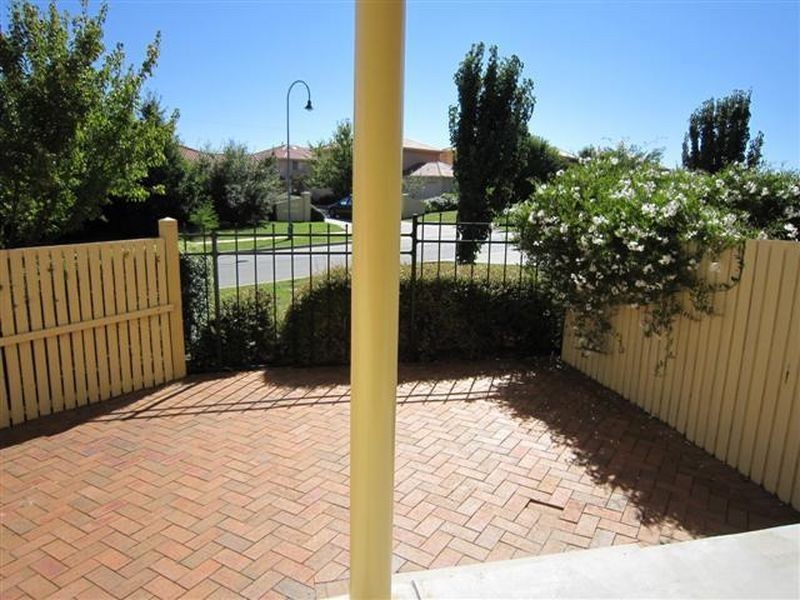 6/50 Lampard Circuit, Bruce ACT 2617