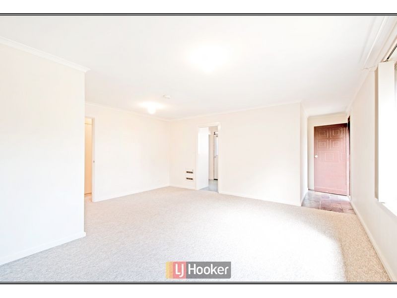 16 De Mestre Place, Holt ACT 2615