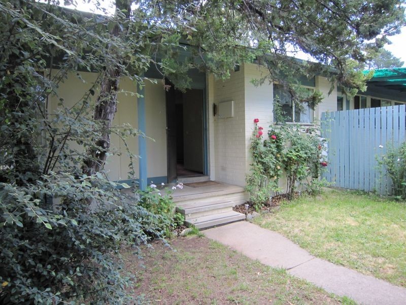 30 Geeves Court, Charnwood ACT 2615