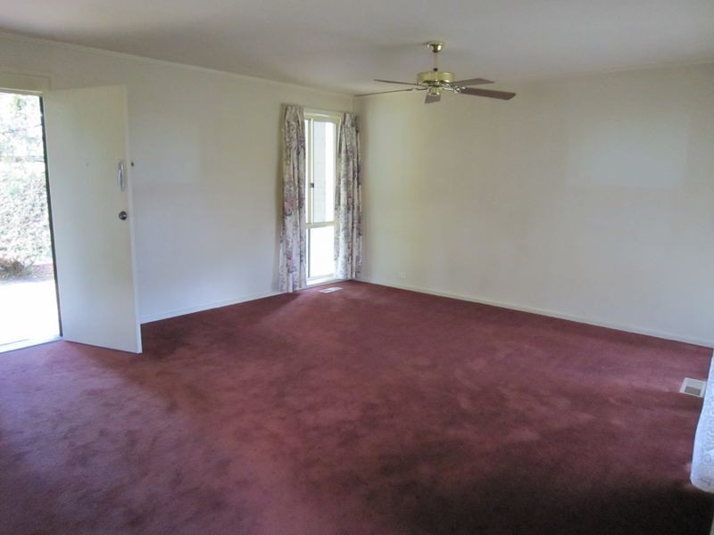 30 Geeves Court, Charnwood ACT 2615