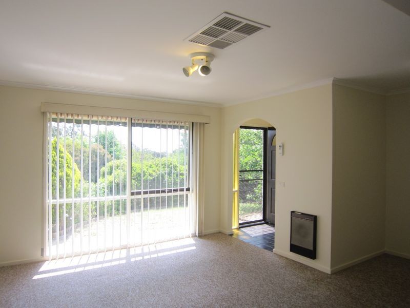 8 ‘Berkeley Gardens’, 2 Postle C, Holt ACT 2615