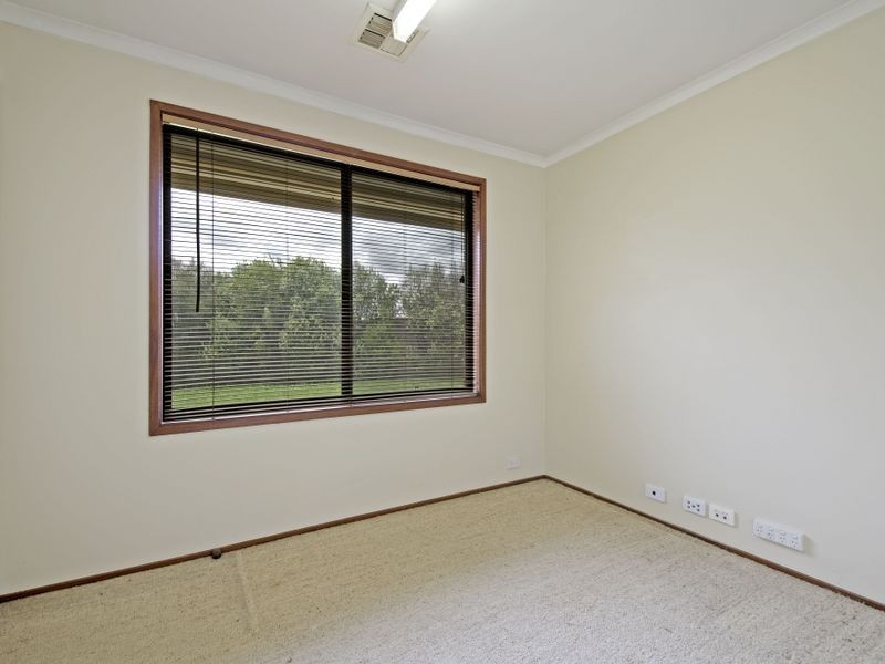 43 Whittell Crescent, Florey ACT 2615