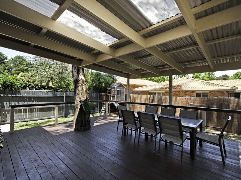 84 Britten Jones Drive, Holt ACT 2615