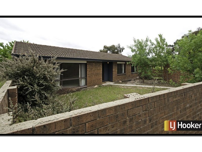 1/8 Walhallow Street, Hawker ACT 2614