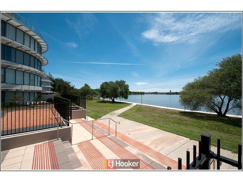 54/11 Eastlake Parade, Kingston ACT 2604