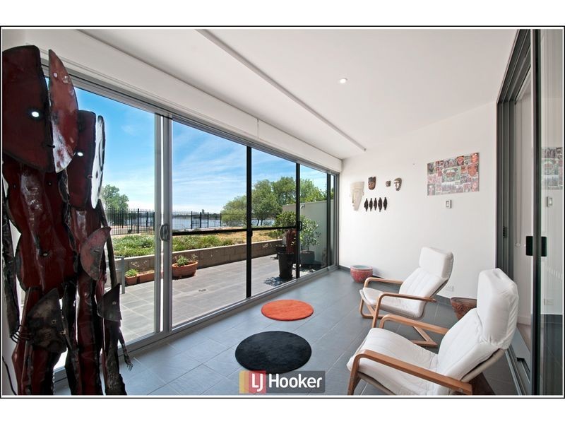 54/11 Eastlake Parade, Kingston ACT 2604