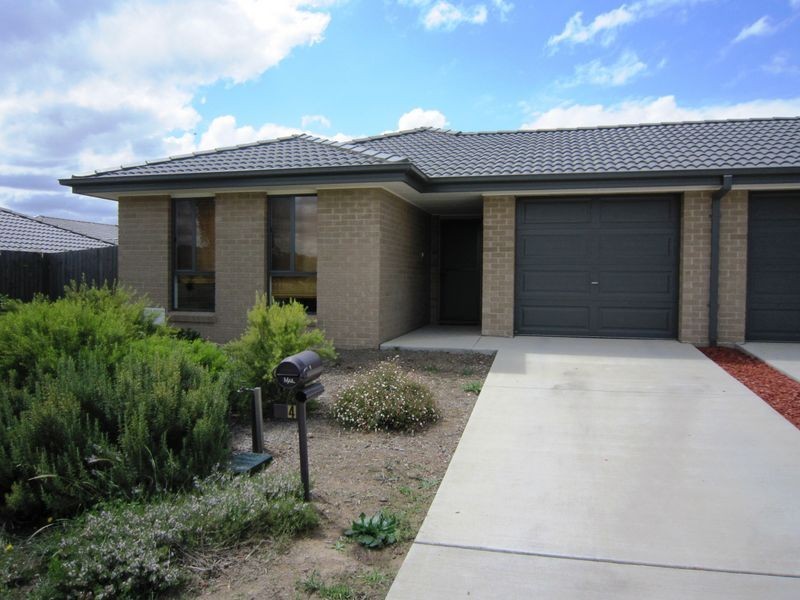 4 Eccles Circuit, Macgregor ACT 2615