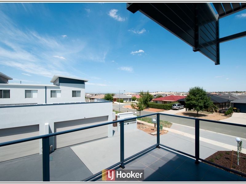 10 Mavis Latham Street, Franklin ACT 2913