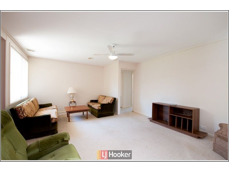 11 Wargila Place, Giralang ACT 2617