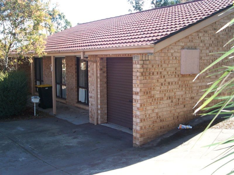 4/1 Amess Place ‘Hilton Court’, Belconnen ACT 2617