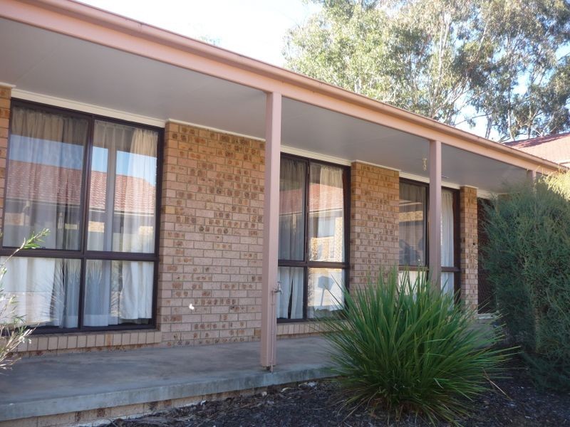 4/1 Amess Place ‘Hilton Court’, Belconnen ACT 2617