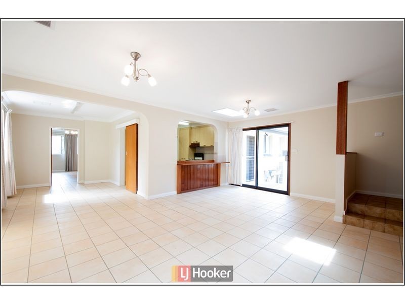 34 Wangara Street, Aranda ACT 2614