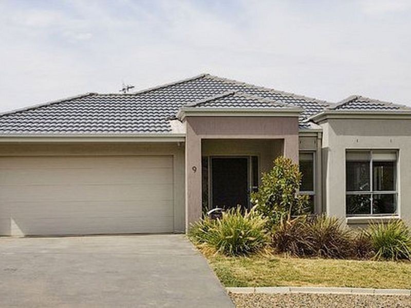 9 Erdos Street, Bruce ACT 2617