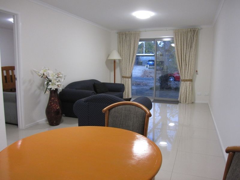 52 Broadbent Street, Scullin ACT 2614