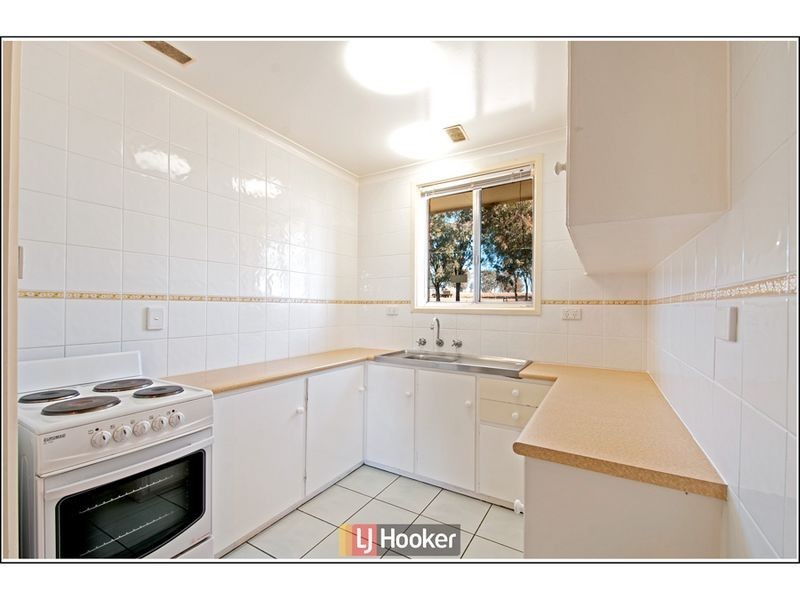 2/6 Nicholas Street, Higgins ACT 2615