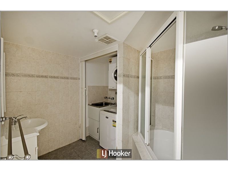 32B/9 Chandler Street, Belconnen ACT 2617