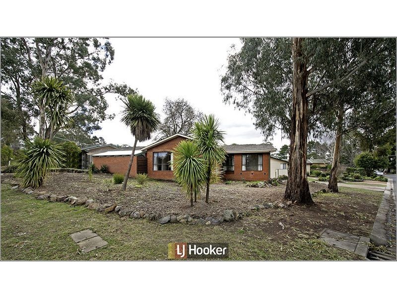 2 Kieran Place, Holt ACT 2615
