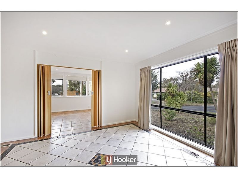 2 Kieran Place, Holt ACT 2615