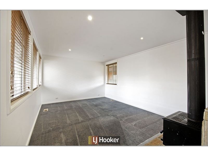 2 Kieran Place, Holt ACT 2615