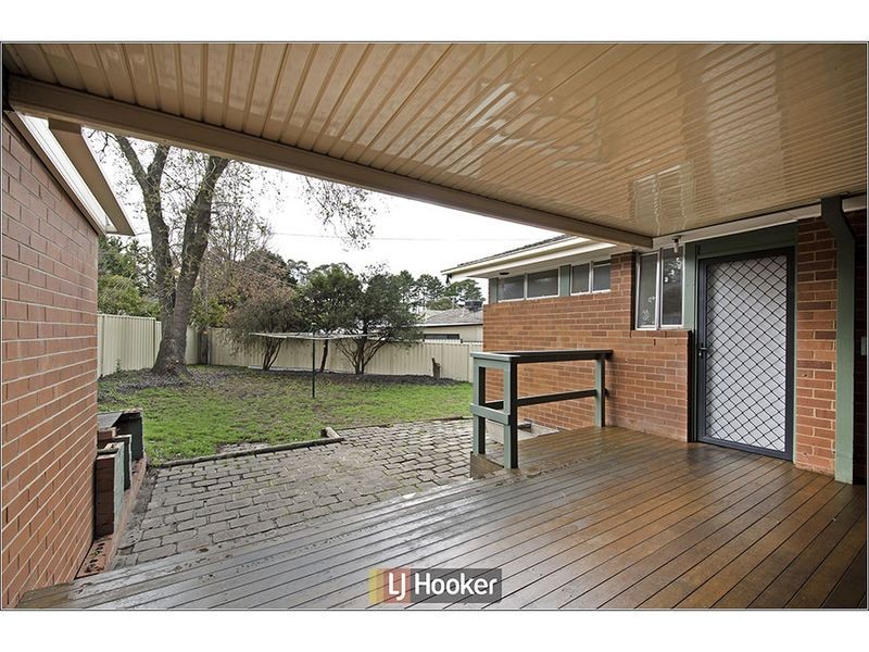 2 Kieran Place, Holt ACT 2615