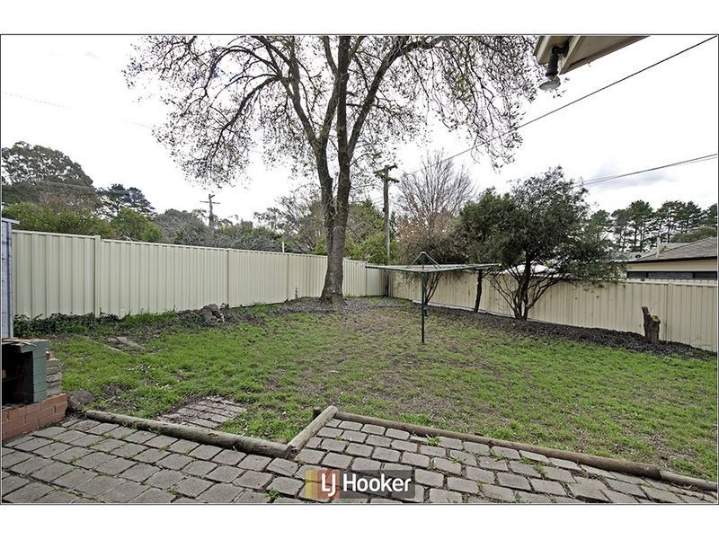2 Kieran Place, Holt ACT 2615