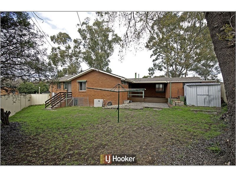 2 Kieran Place, Holt ACT 2615