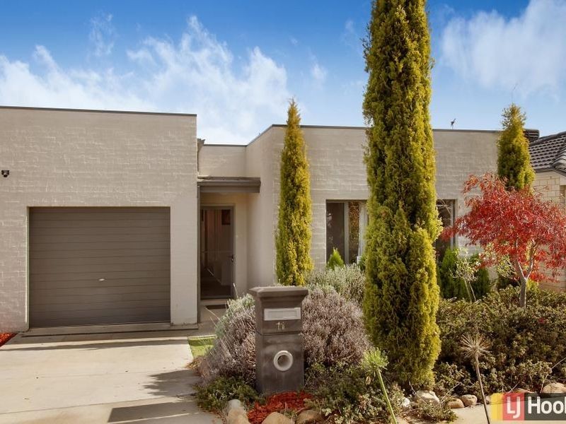 11 Dagmar Berne Street, Macgregor ACT 2615