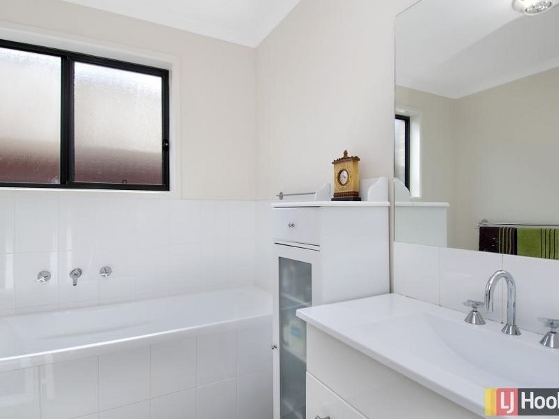 11 Dagmar Berne Street, Macgregor ACT 2615