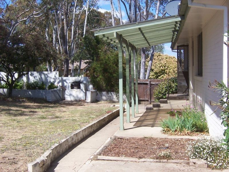 40 Baddeley Crescent, Spence ACT 2615