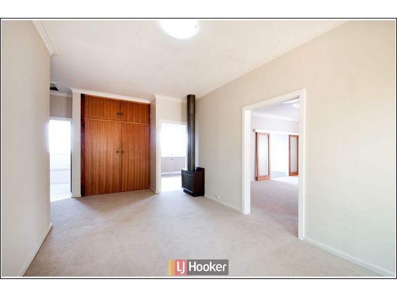 1/6 Belconnen Way, Page ACT 2614