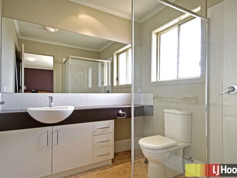 74 Kelleway Avenue, Nicholls ACT 2913