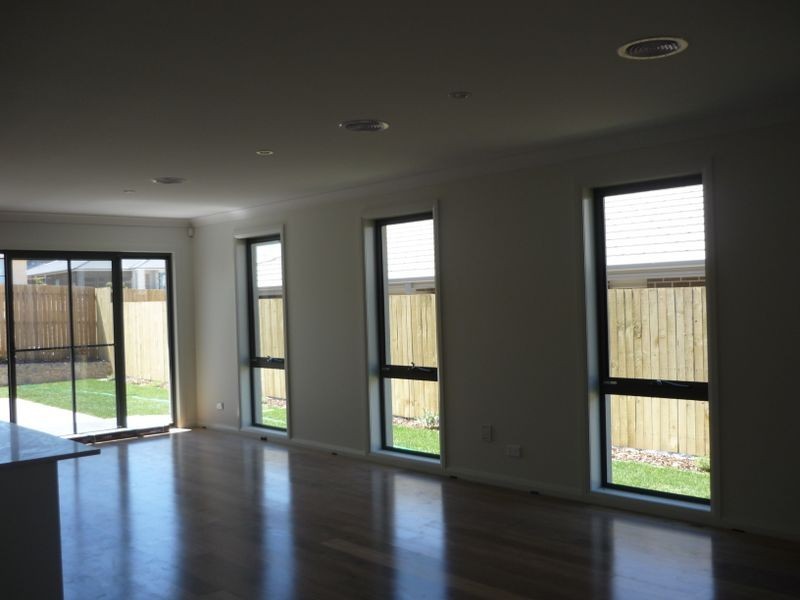 18 Wighton Terrace, Casey ACT 2913