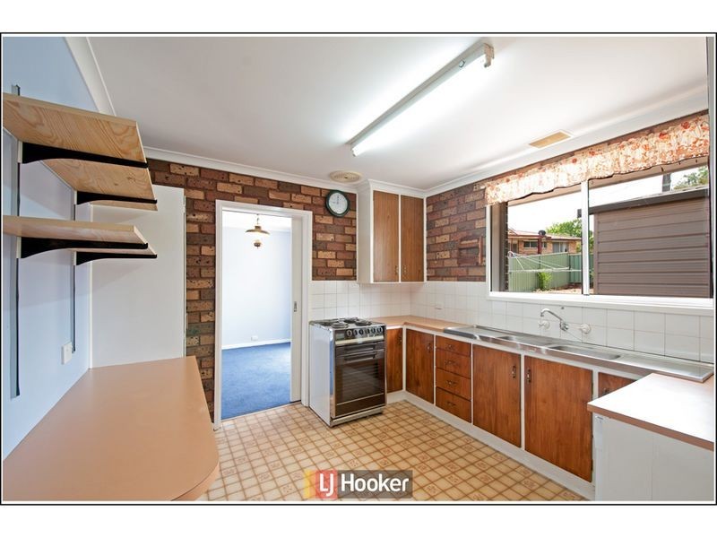 17 Messenger Street, Holt ACT 2615